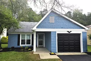 877 Westminster Dr N, Southampton, NJ 08088 - Photo 1
