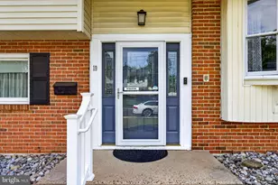 19 Charter Oak Ln, Marlton, NJ 08053 - Photo 3
