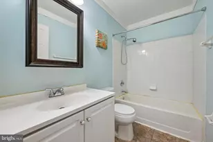 7802 Normandy Dr, Mount Laurel, NJ 08054 - Photo 19