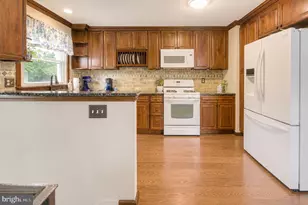 410 Larchmont Dr, Delanco, NJ 08075 - Photo 11