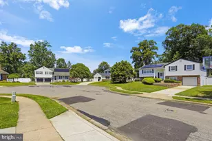 204 Mildred Ct, Mount Laurel, NJ 08054 - Photo 3