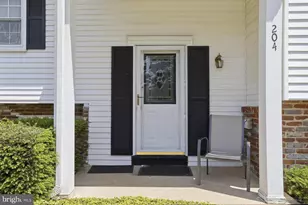 204 Mildred Ct, Mount Laurel, NJ 08054 - Photo 5