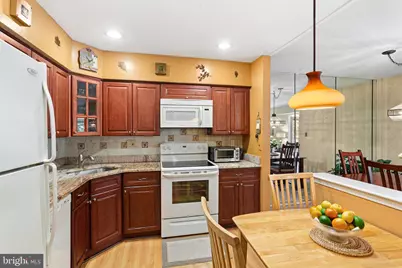 84 W Bluebell Lane, Mount Laurel, NJ 08054 - Photo 9