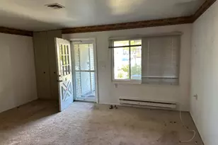9 Farrington Ct, Southampton, NJ 08088 - Photo 3