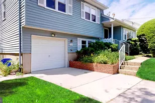 60 Dawn Dr, Mount Holly, NJ 08060 - Photo 1