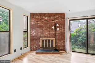25 S Church Rd, Maple Shade, NJ 08052 - Photo 9