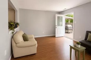 5 Society Ct, Burlington, NJ 08016 - Photo 5