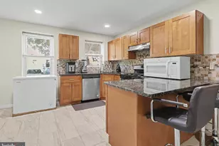 348 E Broad St, Burlington, NJ 08016 - Photo 15