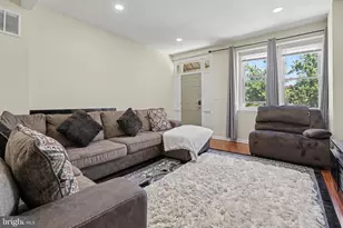 348 E Broad St, Burlington, NJ 08016 - Photo 9