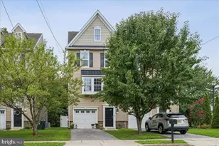 602 Cinnaminson St, Riverton, NJ 08077 - Photo 1