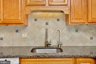 32 Mary St, Bordentown, NJ 08505 - Photo 19