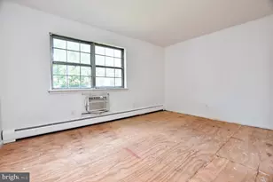 315 Garnet Dr, Burlington, NJ 08016 - Photo 13
