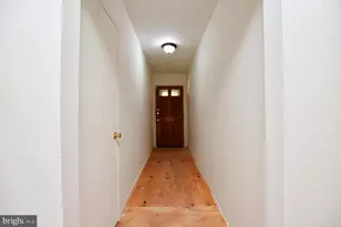 315 Garnet Dr, Burlington, NJ 08016 - Photo 3