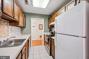18 E Daisy Ln, Mount Laurel, NJ 08054 - Photo 7