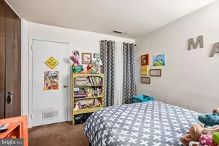 18 E Daisy Ln, Mount Laurel, NJ 08054 - Photo 13