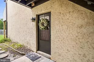 18 E Daisy Ln, Mount Laurel, NJ 08054 - Photo 3