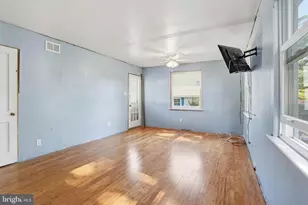 314 S Lippincott Ave, Maple Shade, NJ 08052 - Photo 13