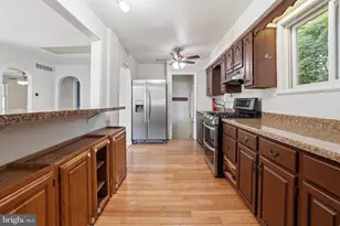 314 S Lippincott Ave, Maple Shade, NJ 08052 - Photo 11