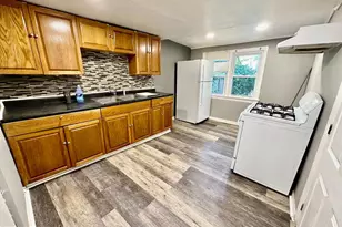 405 Lawrence St, Burlington, NJ 08016 - Photo 3