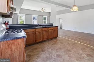 24369 W Main St, Mansfield Township, NJ 08022 - Photo 9