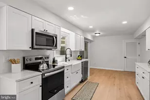 163 Tiffany Ln, Willingboro, NJ 08046 - Photo 5