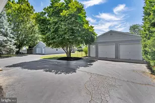 16 Holloway Ln, Bordentown, NJ 08505 - Photo 41