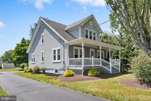 16 Holloway Ln, Bordentown, NJ 08505 - Photo 1