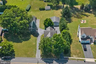 16 Holloway Ln, Bordentown, NJ 08505 - Photo 5