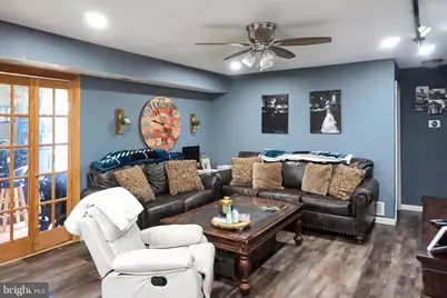 76 W Bluebell Lane, Mount Laurel, NJ 08054 - Photo 7