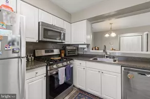 1302 Sedgefield Dr, Mount Laurel, NJ 08054 - Photo 5