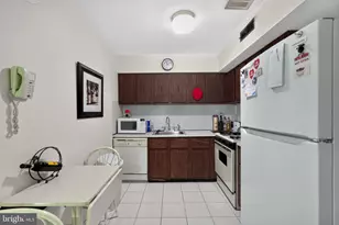 411 N Stiles Ave, Maple Shade, NJ 08052 - Photo 5