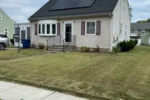 333 Wilbur Henry Dr, Florence, NJ 08518 - Photo 1