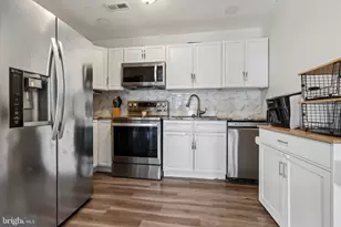 275 Green St, Edgewater Park, NJ 08010 - Photo 7