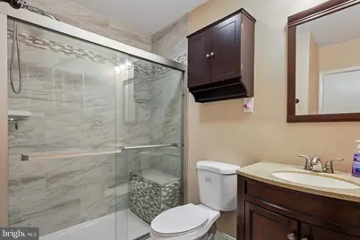 275 Green St. #4M1, Edgewater Park, NJ 08010 - Photo 3
