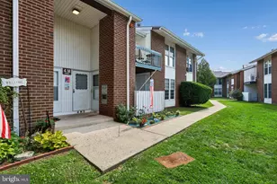 275 Green St, Edgewater Park, NJ 08010 - Photo 1