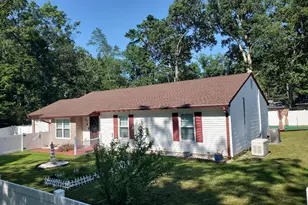 28 Geranium St, Browns Mills, NJ 08015 - Photo 3