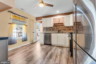 28 Geranium St, Browns Mills, NJ 08015 - Photo 7