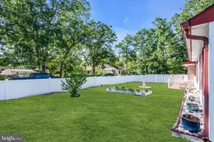 28 Geranium St, Browns Mills, NJ 08015 - Photo 9