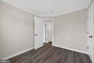 19 Lansberry Dr, Burlington, NJ 08016 - Photo 9