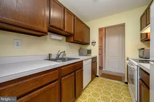 38 E Daisy Ln, Mount Laurel, NJ 08054 - Photo 9
