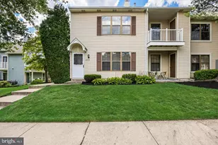 292 Everly Ct, Mount Laurel, NJ 08054 - Photo 1