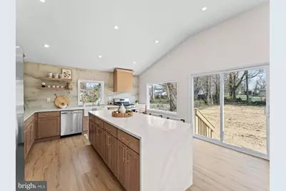 204 E Mill Road, Maple Shade, NJ 08052 - Photo 9