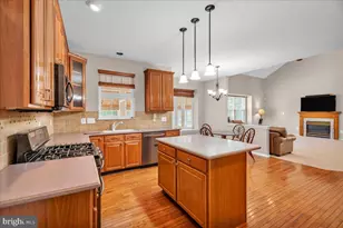 68 Hillside Ln, Mount Laurel, NJ 08054 - Photo 11