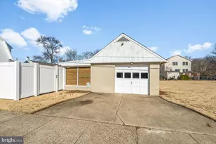 573 Chelton Ave, Burlington, NJ 08016 - Photo 21