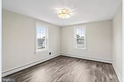 573 Chelton Avenue, Burlington, NJ 08016 - Photo 9