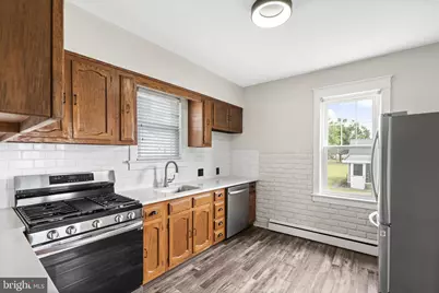 573 Chelton Avenue, Burlington, NJ 08016 - Photo 7