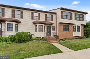 3 Roberts Ct, Bordentown, NJ 08505 - Photo 1
