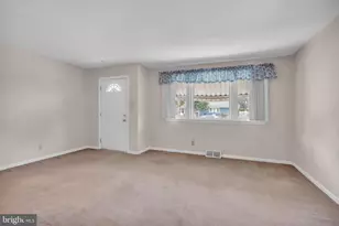 19 Paul Rd, Maple Shade, NJ 08052 - Photo 9