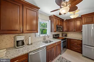 204 Dickens Dr, Delran, NJ 08075 - Photo 11