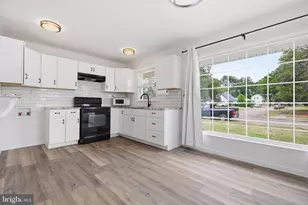 16 Bently Ln, Willingboro, NJ 08046 - Photo 11